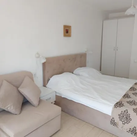 кристиан Διαμέρισμα