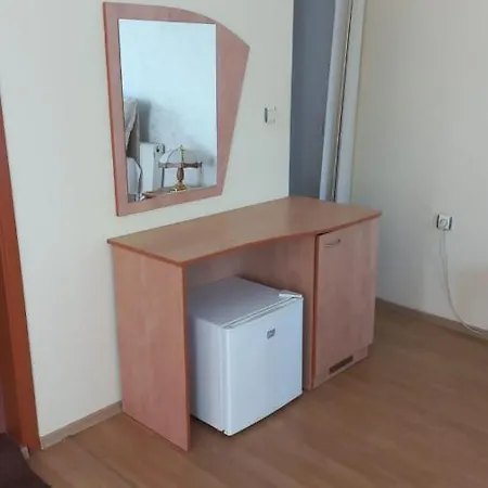 кристиан Διαμέρισμα Σωζόπολη