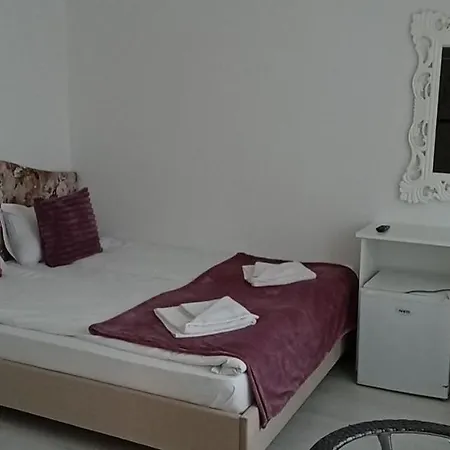 кристиан Σωζόπολη